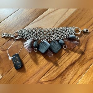 Square and leaf bracelet